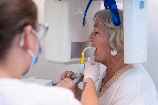Best Cracked Tooth Emergency Dentist  in Lla Lla, WA